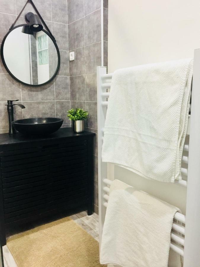 Апартаменты Studio 4 Personnes Avec Piscine, Tennis Йер Экстерьер фото